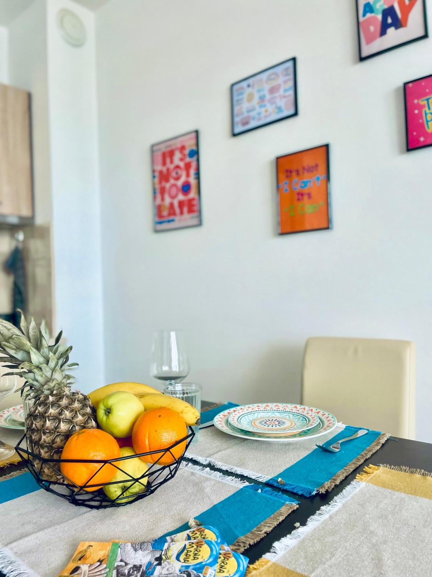 Апартамент Flowers Apartment Варна Екстериор снимка